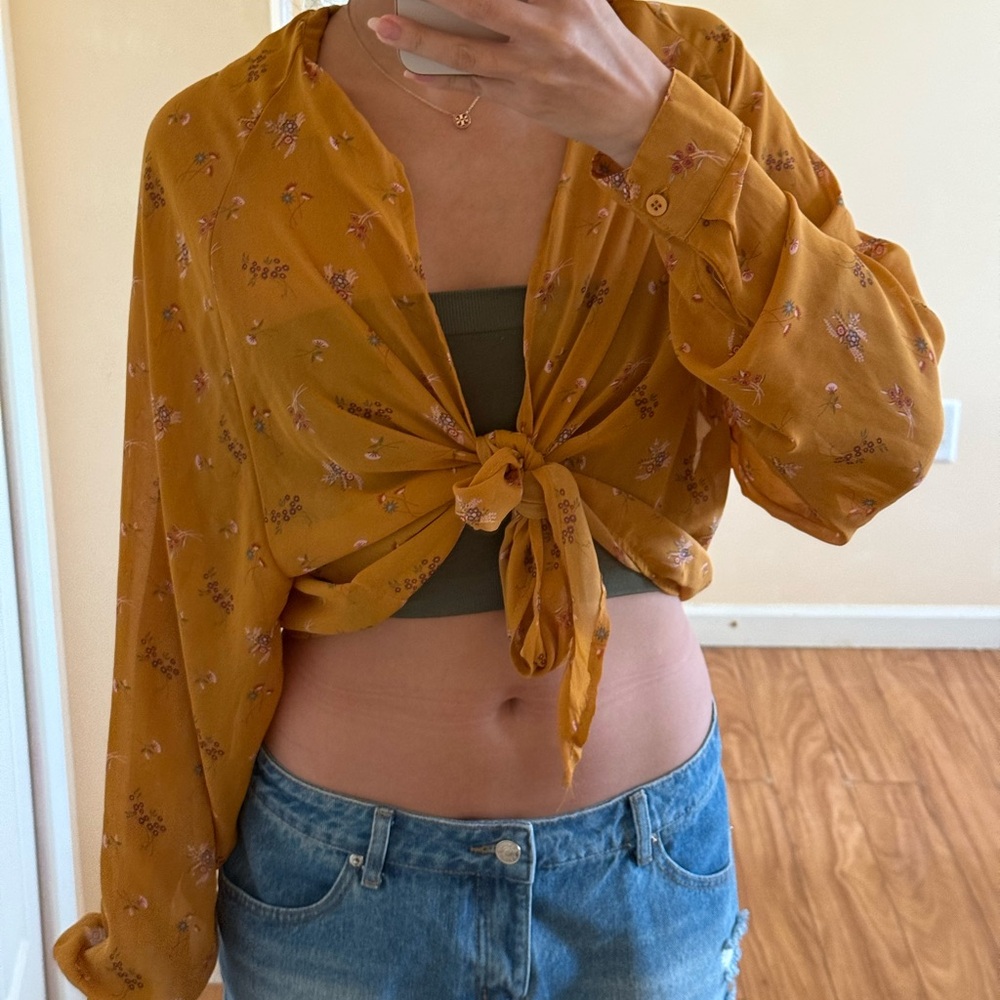Windsor Mustard Floral Tie-Front Button Down Blouse